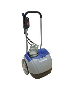 Mit dem AQUAtrolley von AIM können Sie mobil die Batterien Ihrer Staplerflotte auffüllen.