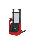 Linde Hochhubwagen der Baureihe L10 - L12 sind auch an den schwierigsten Engstellen komfortabel im Handling.