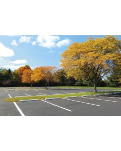 Tragen Sie Ihre Parkplatzmarkierung neu mit unserer Straßenmarkierfarbe auf.